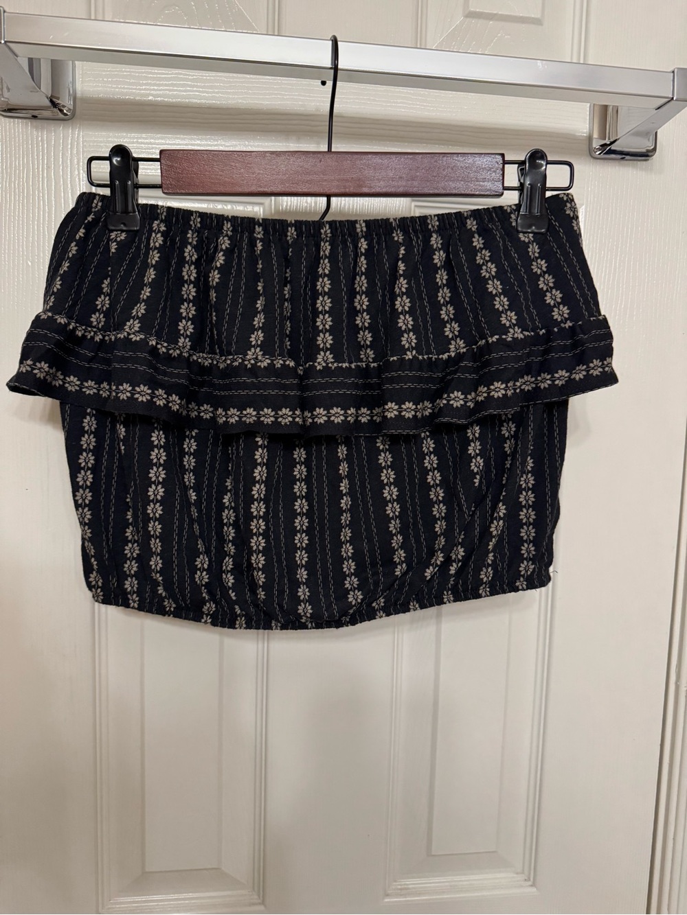Black Ruffle Crop Top